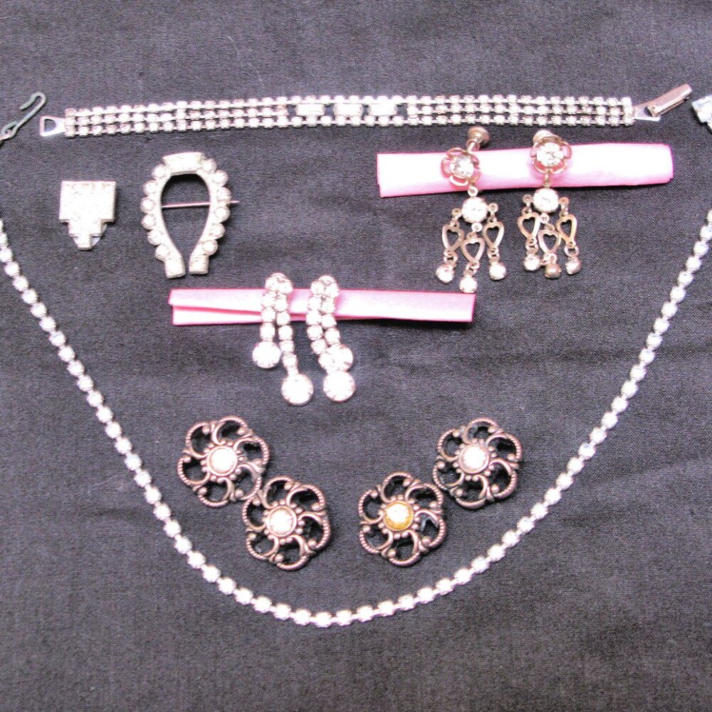 VINTAGE RHINESTONE LOT, SPARKLY VARIETY, JEWELRY FOR ANY OCCASION